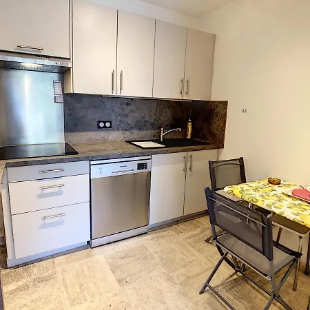 Le Windsor 2p Det2002 דירה