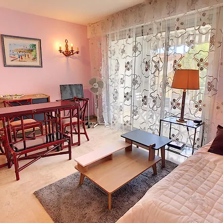 Le Windsor 2p Det2002